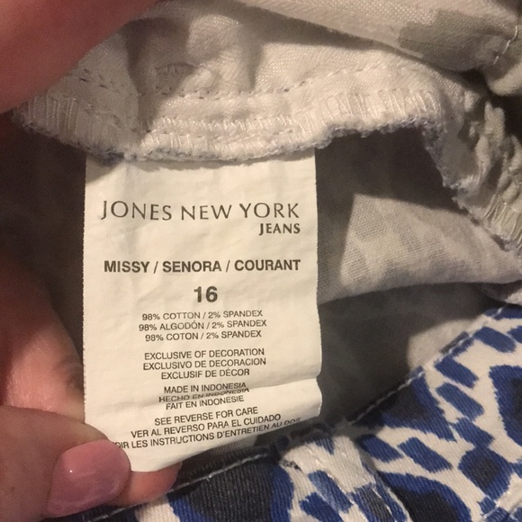 Patterned Denim Skirt Size 16 - Picture 8 of 8